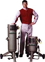 0.5 and 1 Cubic Foot Capacity Blast Pot System